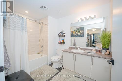 101 - 5 Chef Lane, Barrie, ON - Indoor Photo Showing Bathroom