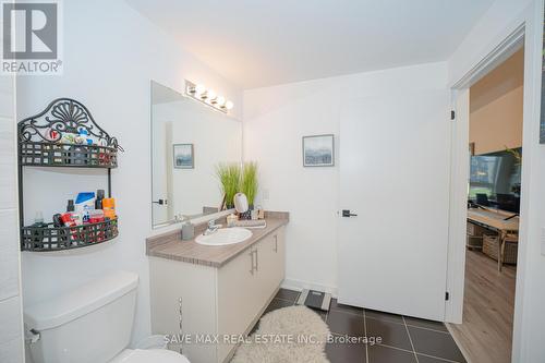 101 - 5 Chef Lane, Barrie, ON - Indoor Photo Showing Bathroom