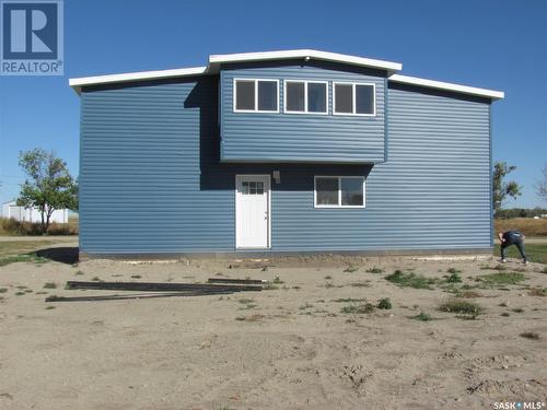 701 Pfeffer Avenue, Elbow, SK - Outdoor