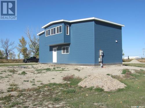 701 Pfeffer Avenue, Elbow, SK - Outdoor