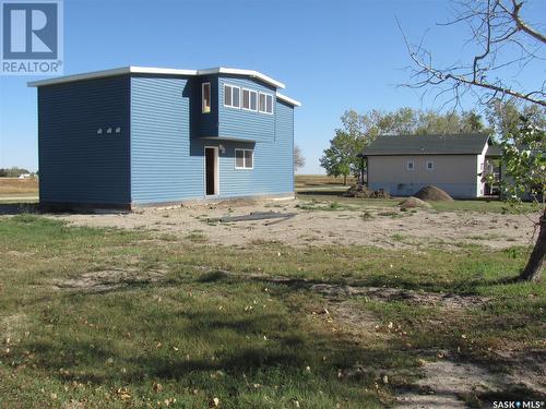 701 Pfeffer Avenue, Elbow, SK - Outdoor