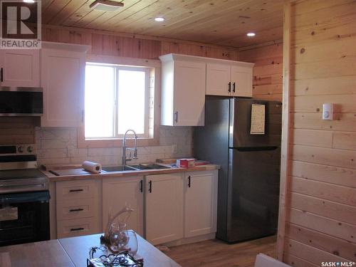 701 Pfeffer Avenue, Elbow, SK - Indoor Photo Showing Kitchen With Double Sink