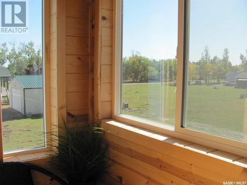 701 Pfeffer Avenue, Elbow, SK - Indoor Photo Showing Other Room