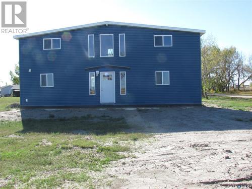 701 Pfeffer Avenue, Elbow, SK - Outdoor