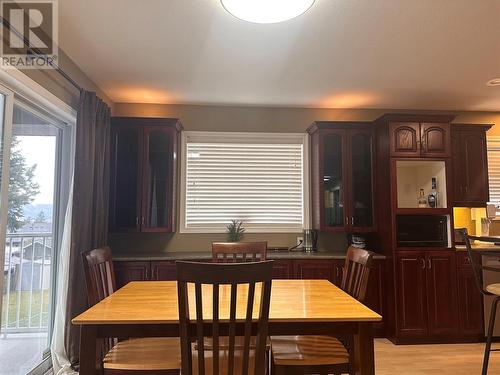 3301 Mt Fisher  N Drive, Cranbrook, BC - Indoor Photo Showing Dining Room