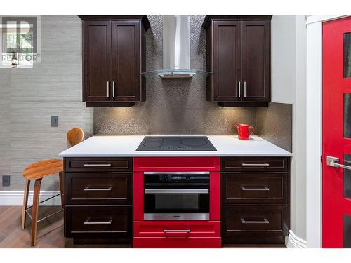 4169 Gallaghers Fairway S, Kelowna, BC - Indoor Photo Showing Kitchen