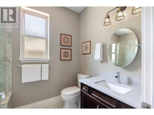 4169 Gallaghers Fairway S, Kelowna, BC - Indoor Photo Showing Bathroom