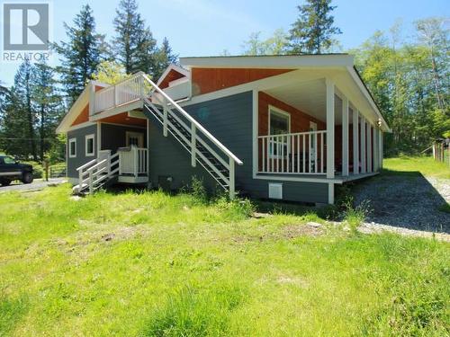 9994 Kelly Creek Road, Powell River, BC - Outdoor