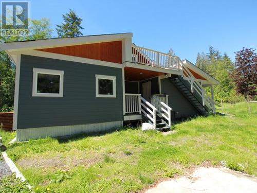 9994 Kelly Creek Road, Powell River, BC - Outdoor