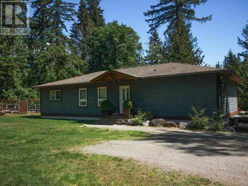 9994 Kelly Creek Road, Powell River, BC - Outdoor