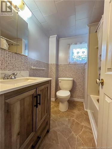 20 Chaleur Street, Campbellton, NB - Indoor Photo Showing Bathroom