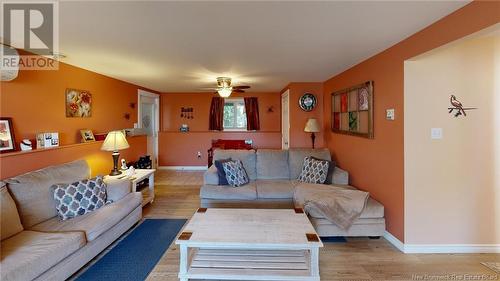 11 Sunrise Drive, Quispamsis, NB - Indoor Photo Showing Living Room