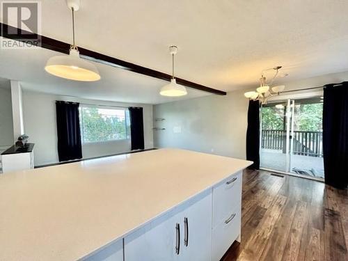 3720 Hoskins Road, West Kelowna, BC - Indoor Photo Showing Kitchen