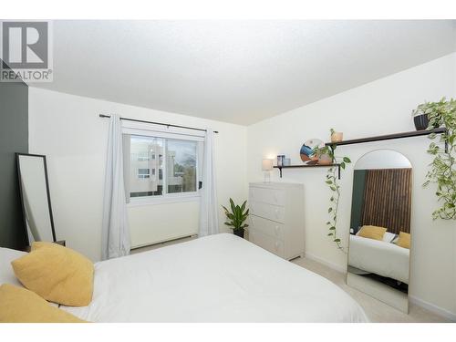 3155 De Montreuil Court Unit# 301, Kelowna, BC - Indoor Photo Showing Bedroom