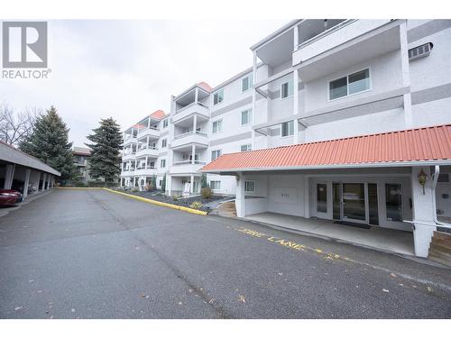 3155 De Montreuil Court Unit# 301, Kelowna, BC - Outdoor With Balcony With Facade