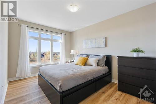 523 Knotridge Street, Ottawa, ON - Indoor Photo Showing Bedroom