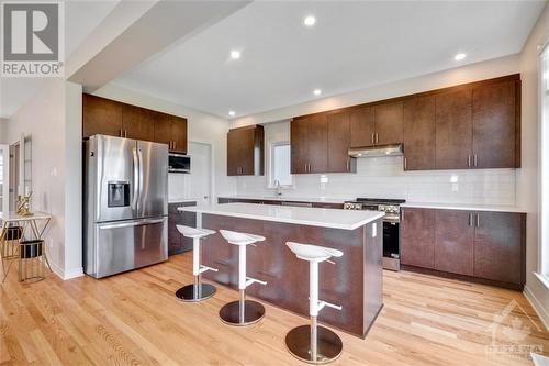 868 Snowdrop Crescent, Ottawa, ON - Indoor Photo Showing Kitchen With Stainless Steel Kitchen