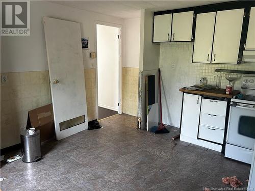 819 Sanitorium Road, Salisbury, NB - Indoor Photo Showing Kitchen