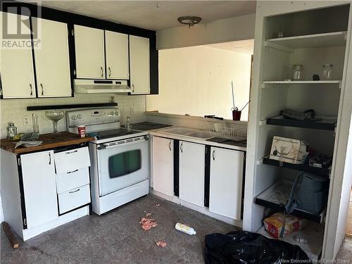 819 Sanitorium Road, Salisbury, NB - Indoor Photo Showing Kitchen With Double Sink