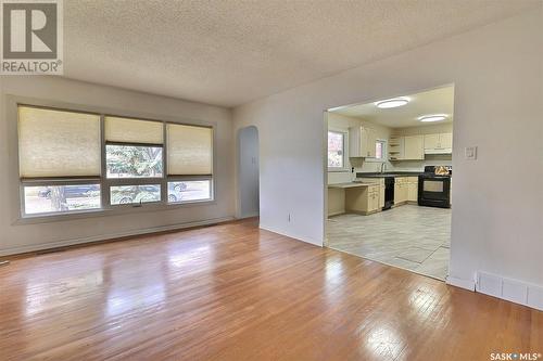 673 Royal Street, Regina, SK - Indoor