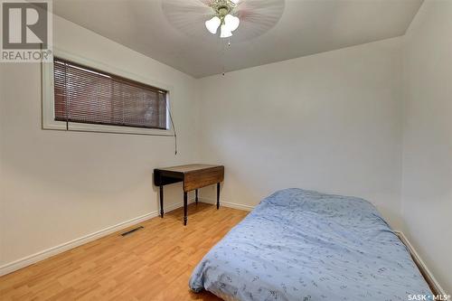 673 Royal Street, Regina, SK - Indoor Photo Showing Bedroom