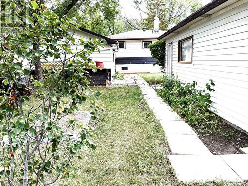 673 Royal Street, Regina, SK - Outdoor