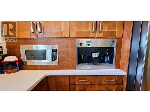 3560 Island Pond Road, Skookumchuck, BC - Indoor Photo Showing Kitchen