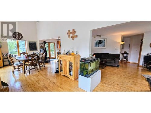 3560 Island Pond Road, Skookumchuck, BC - Indoor