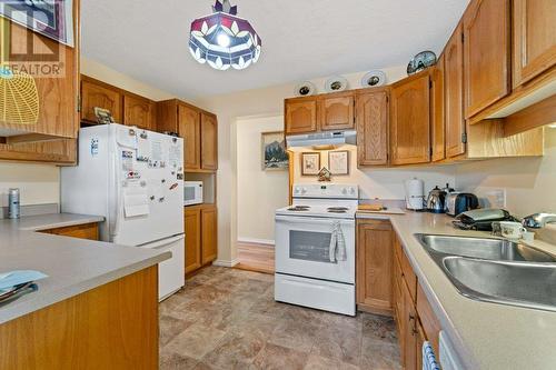 251 6Th Street Se Unit# 312 Lot# 30, Salmon Arm, BC - Indoor Photo Showing Kitchen With Double Sink