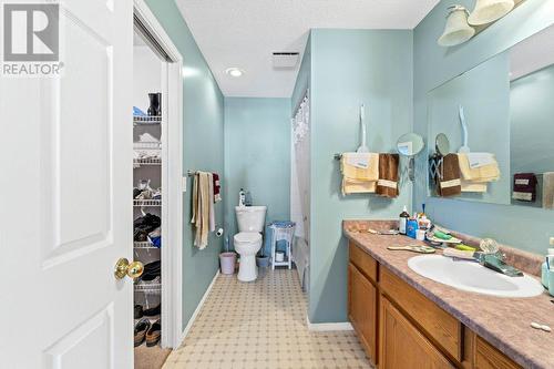 251 6Th Street Se Unit# 312 Lot# 30, Salmon Arm, BC - Indoor Photo Showing Bathroom