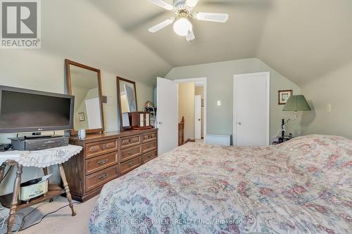 67 Galbraith Drive, Hamilton, ON - Indoor Photo Showing Bedroom