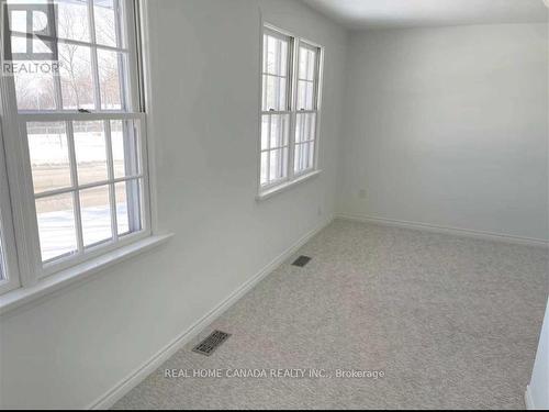 611 Scenic Drive, Hamilton, ON - Indoor Photo Showing Other Room