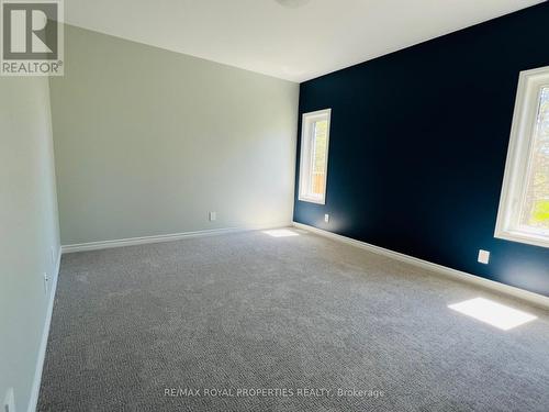 20 Athabaska Drive, Belleville, ON - Indoor Photo Showing Other Room