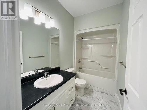 20 Athabaska Drive, Belleville, ON - Indoor Photo Showing Bathroom