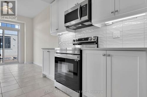 145 Keelson Street, Welland, ON - Indoor Photo Showing Kitchen