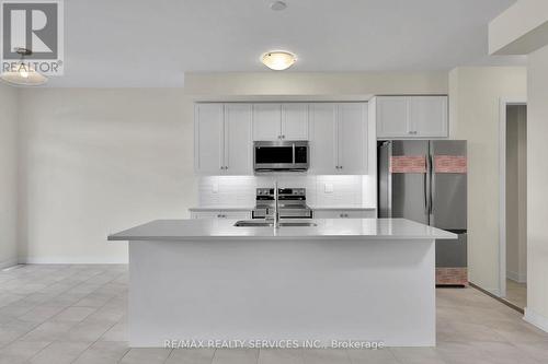 145 Keelson Street, Welland, ON - Indoor Photo Showing Kitchen