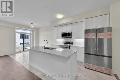 145 Keelson Street, Welland, ON - Indoor Photo Showing Kitchen With Stainless Steel Kitchen With Upgraded Kitchen