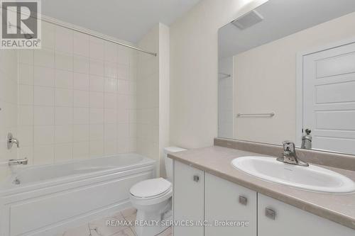 145 Keelson Street, Welland, ON - Indoor Photo Showing Bathroom