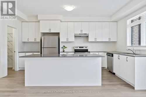 2731 Peter Matthews Drive, Pickering, ON - Indoor Photo Showing Kitchen With Stainless Steel Kitchen