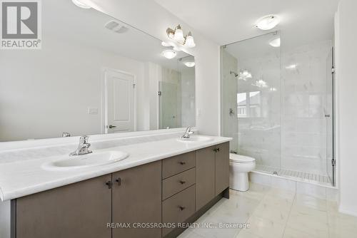 2731 Peter Matthews Drive, Pickering, ON - Indoor Photo Showing Bathroom