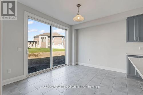 865 Knights Lane, Woodstock, ON - Indoor Photo Showing Other Room