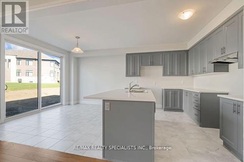 865 Knights Lane, Woodstock, ON - Indoor Photo Showing Kitchen With Double Sink