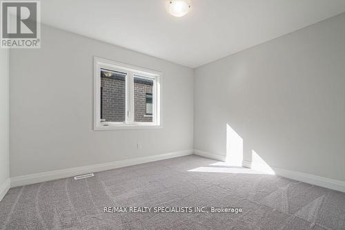 865 Knights Lane, Woodstock, ON - Indoor Photo Showing Other Room