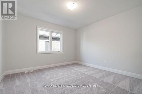 865 Knights Lane, Woodstock, ON - Indoor Photo Showing Other Room