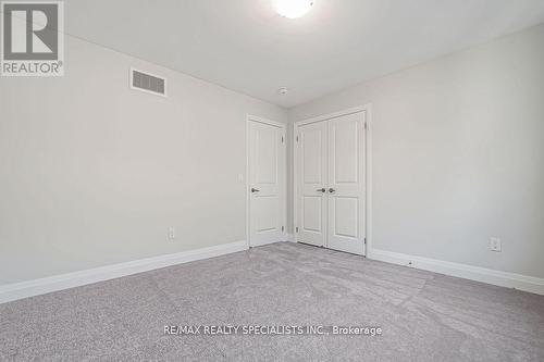 865 Knights Lane, Woodstock, ON - Indoor Photo Showing Other Room