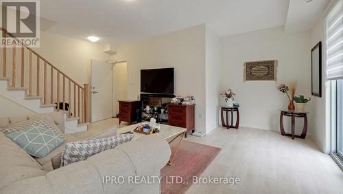 25 Knotsberry Circle, Brampton, ON - Indoor