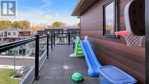 25 Knotsberry Circle, Brampton, ON - Outdoor With Balcony With Exterior