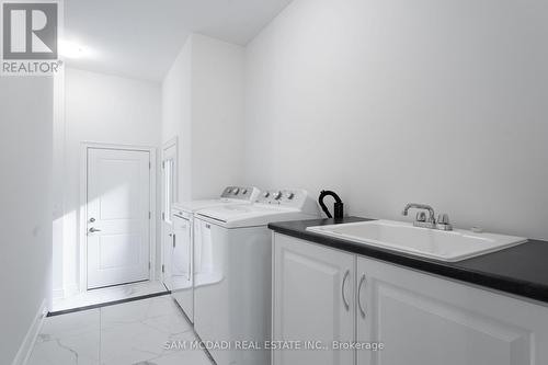 56 Workgreen Park Way, Brampton, ON - Indoor Photo Showing Laundry Room