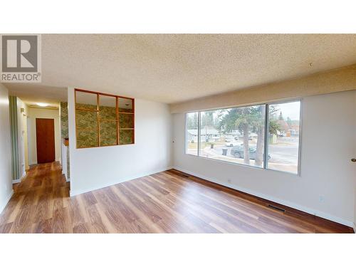 1017 16Th Avenue S, Cranbrook, BC - Indoor