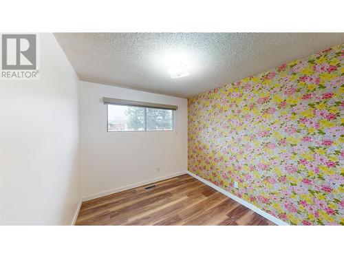 1017 16Th Avenue S, Cranbrook, BC - Indoor Photo Showing Other Room